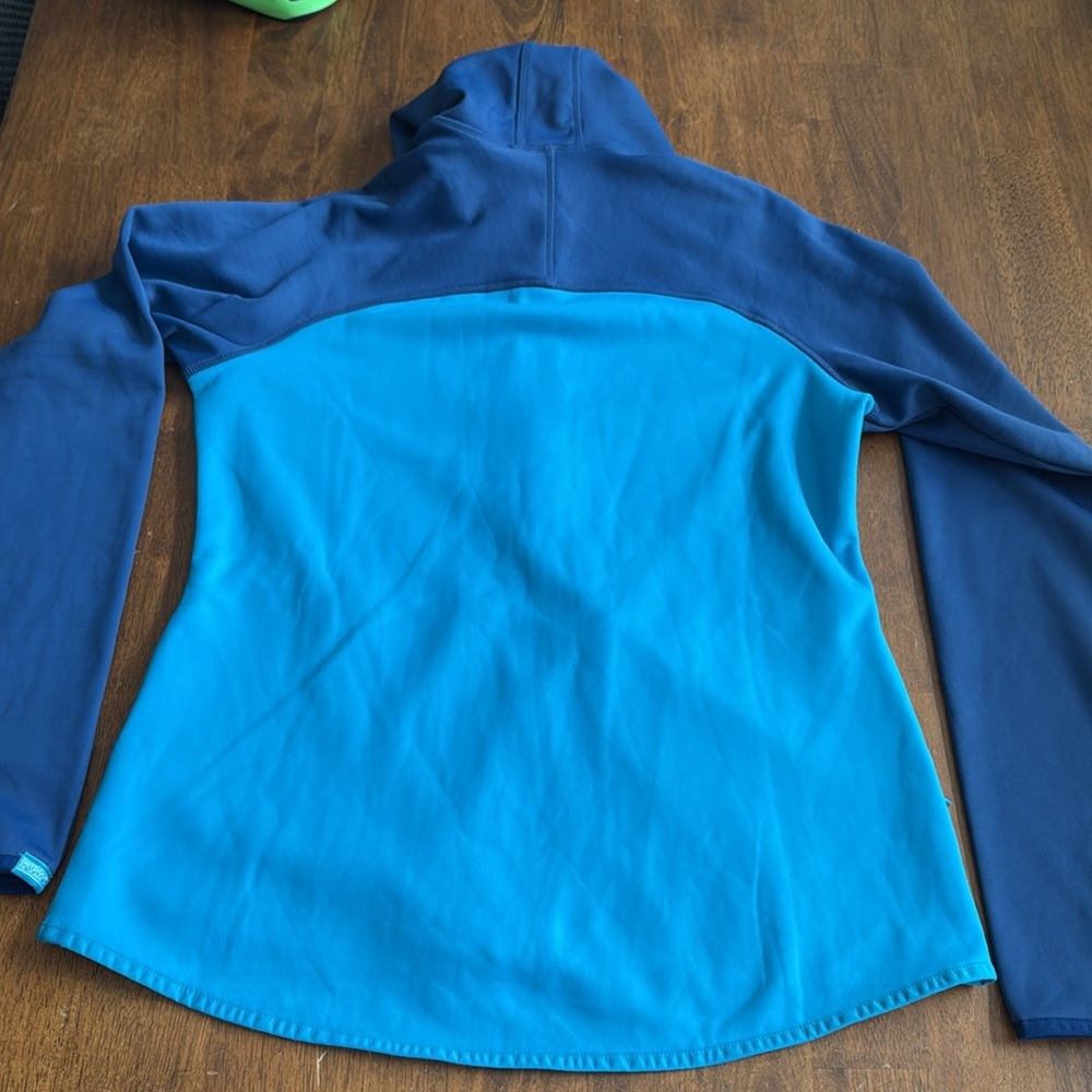 EUC Outdoor Research lightweight zip up hoodie - Picture 3 of 5